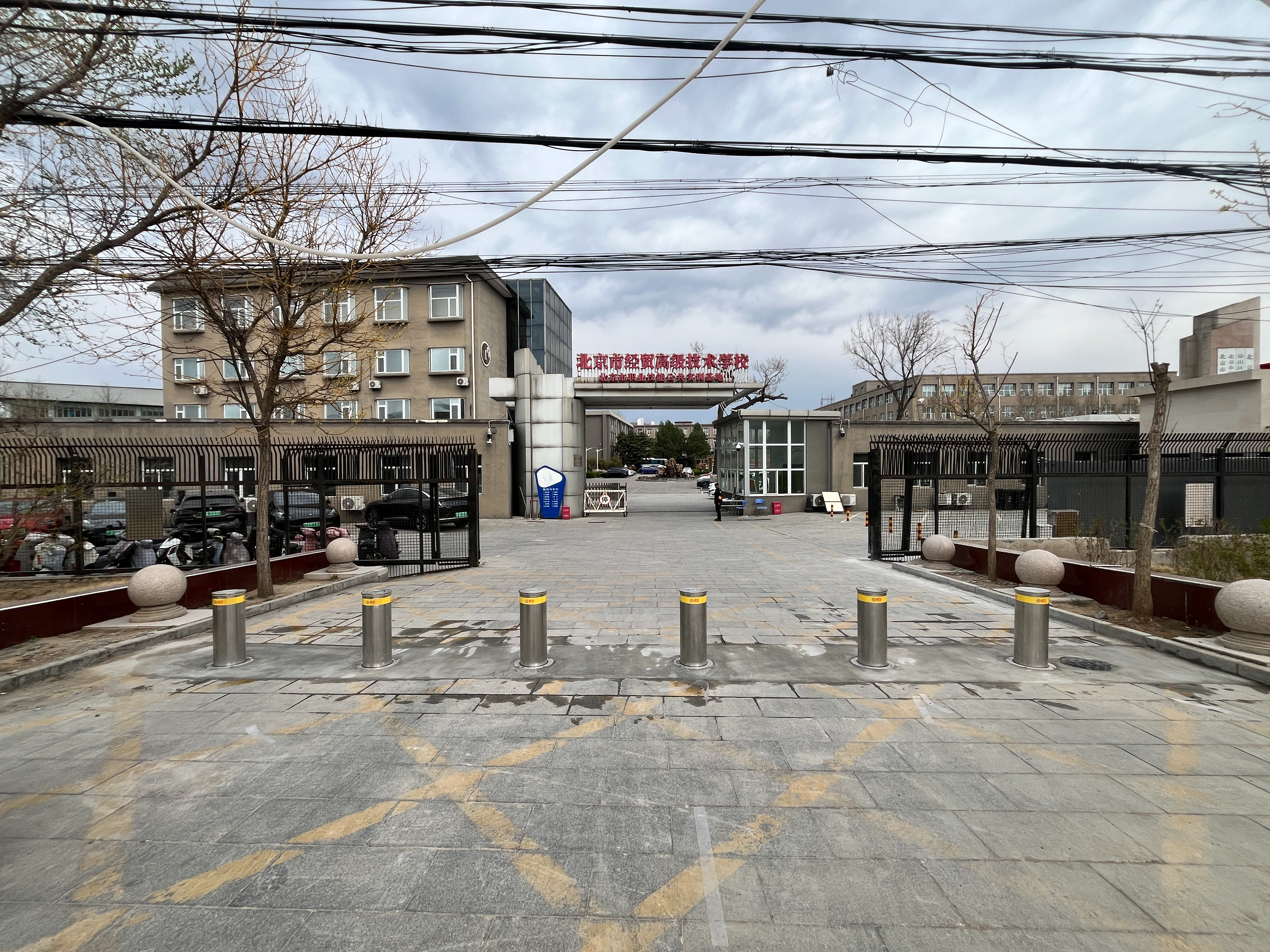 學(xué)校2.png